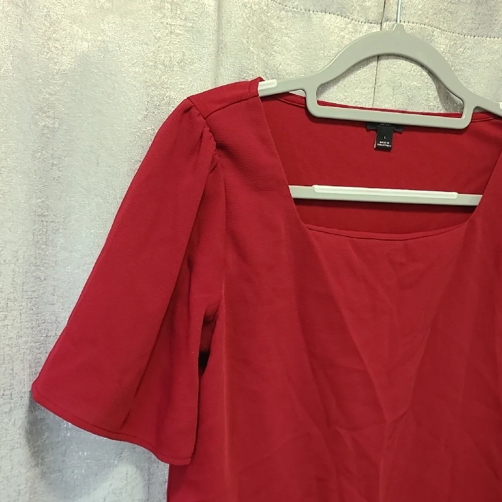 Ann Taylor Factory‎ Red Puff Sleeve Fitted Blouse Size Samll Brandywine - Picture 2 of 5